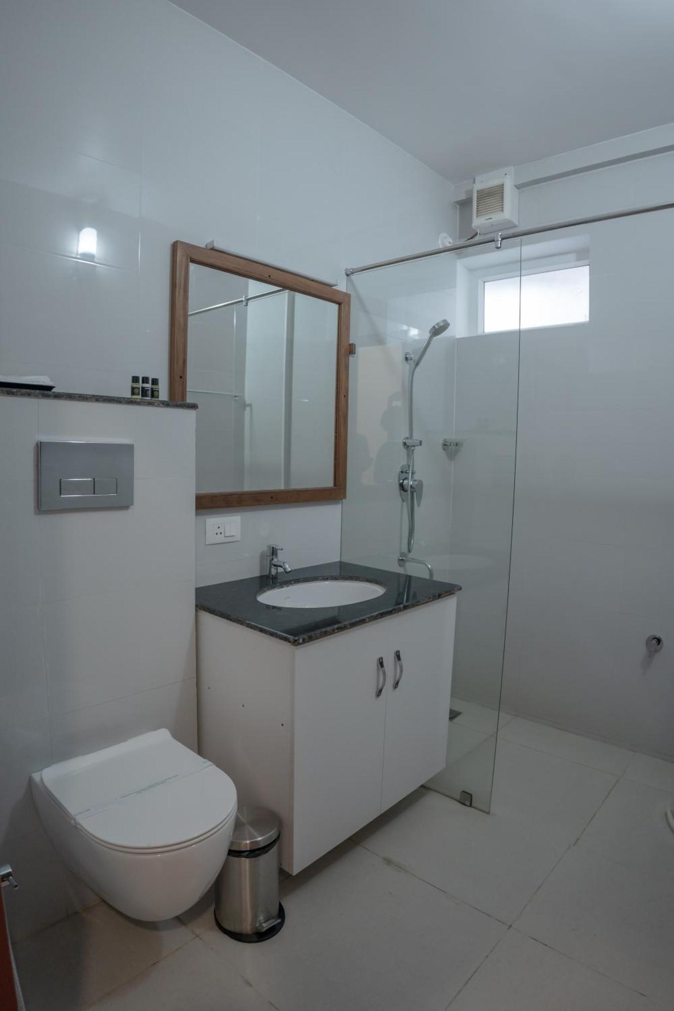 Daffodils Luxury Airport Suites Kochi Dış mekan fotoğraf