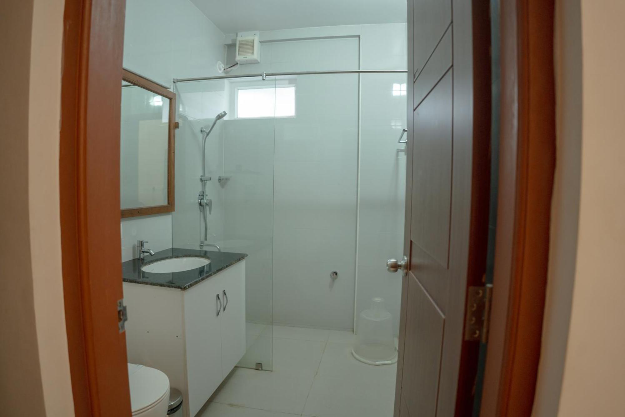Daffodils Luxury Airport Suites Kochi Dış mekan fotoğraf